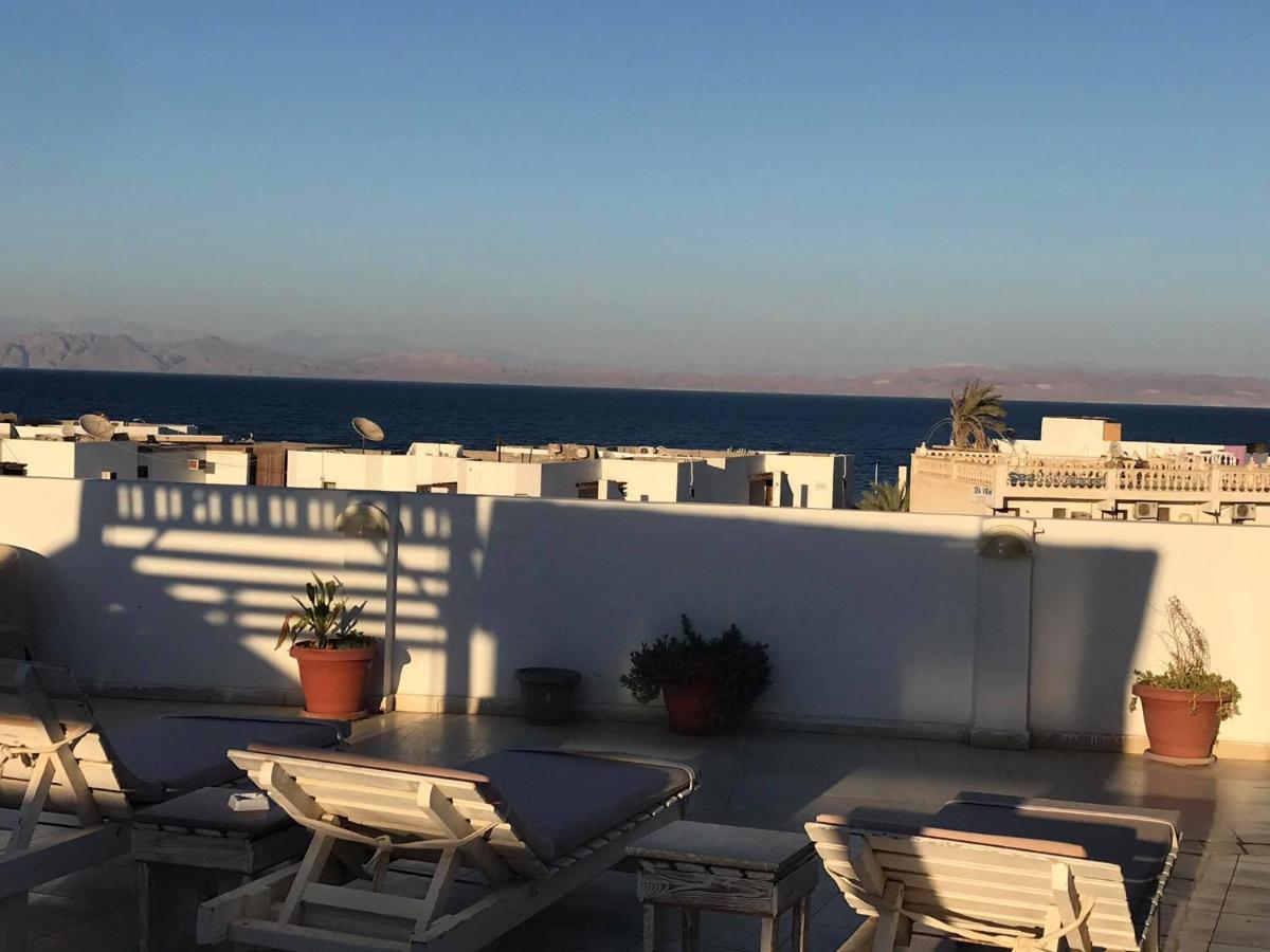 Studio with Sea View,1076711740:JPEG