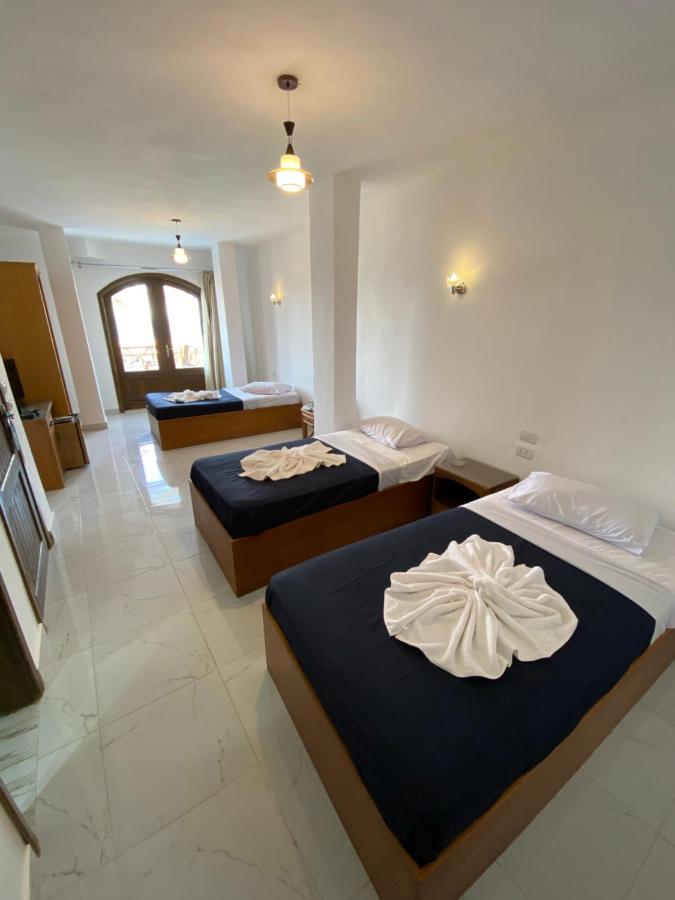 Deluxe Triple Room with Sea View
