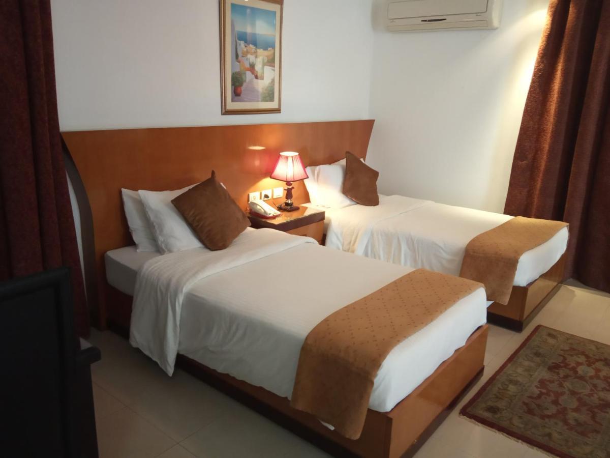 Deluxe Single Room
