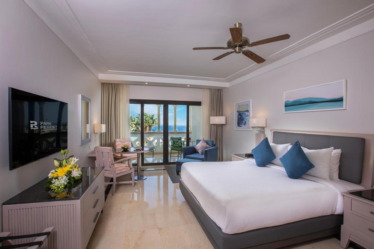 Double or Twin Room with Sea View