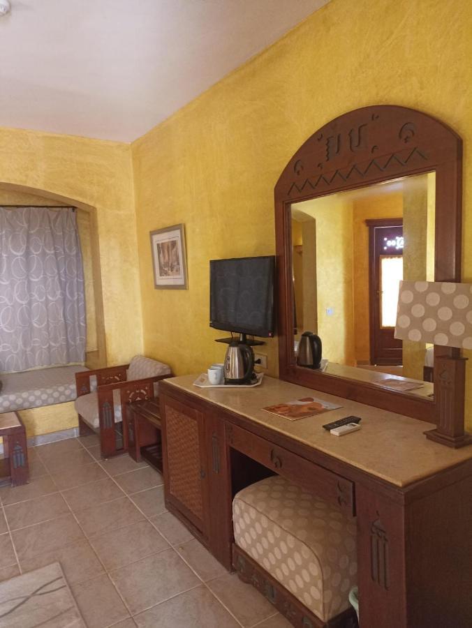 Triple Room with Pool View