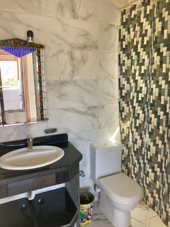 One-Bedroom Apartment,1424232978:JPEG