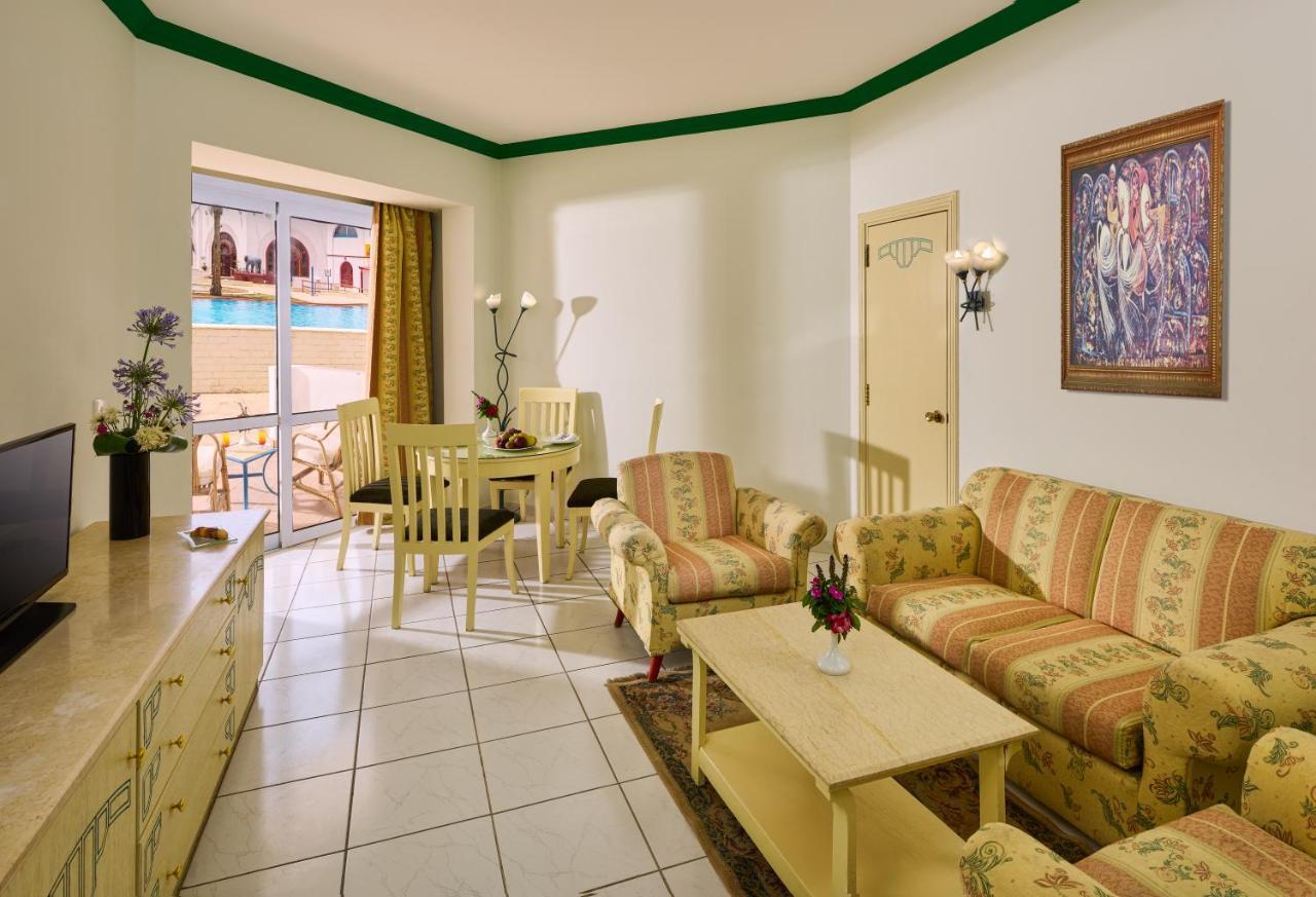 Junior Suite Pool View
