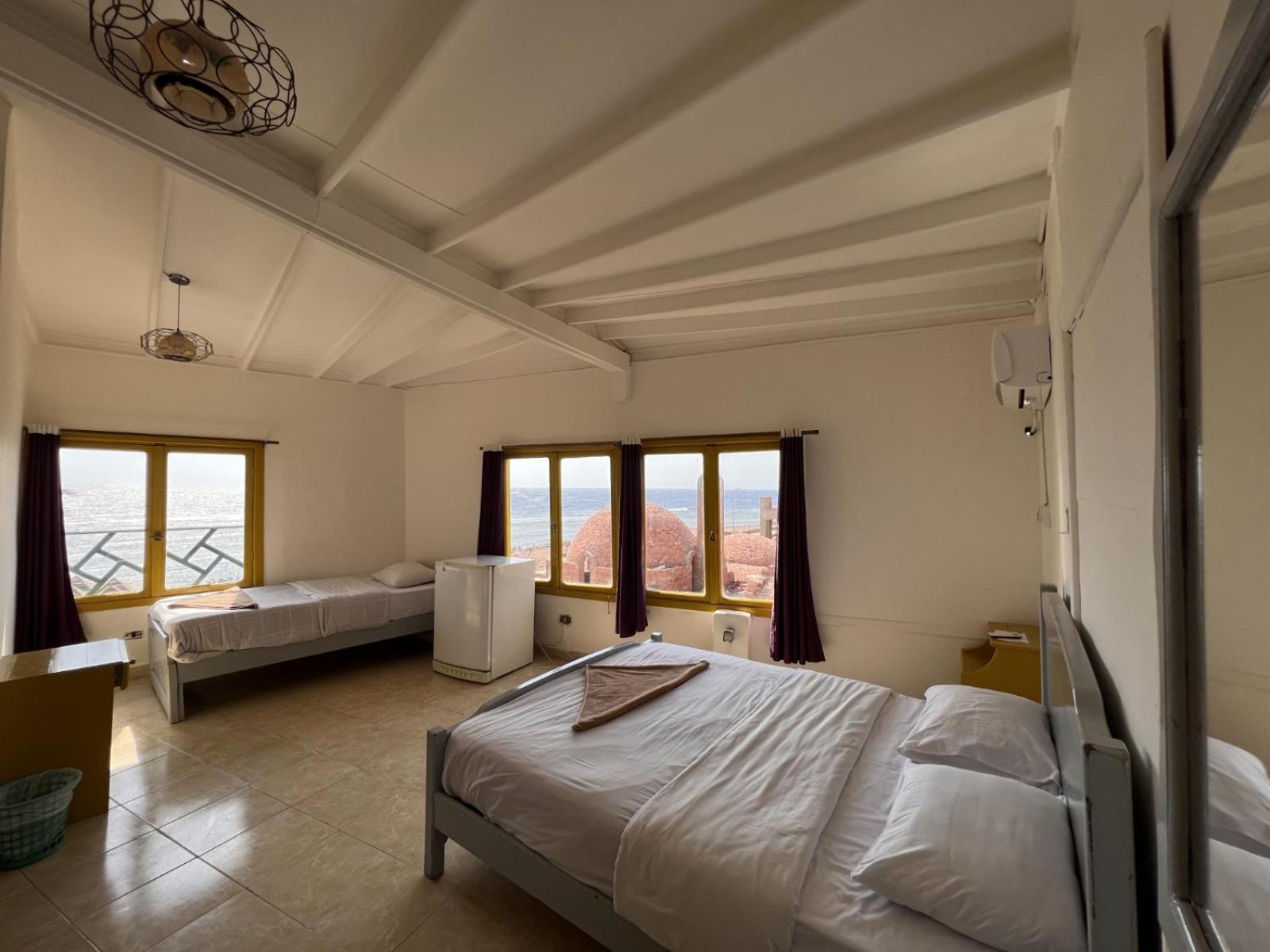 Family Room with Sea View