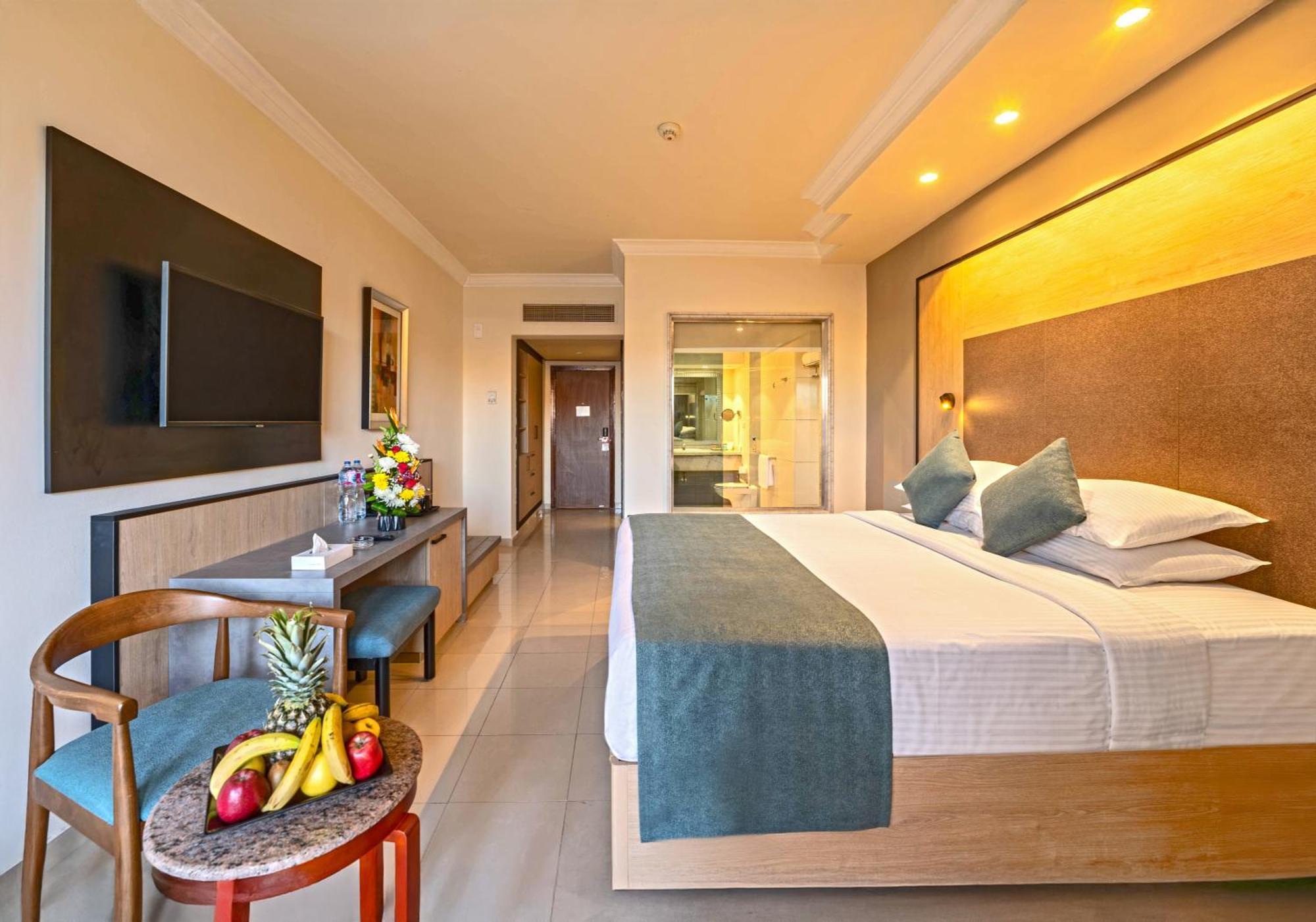 Deluxe Room,1653535256:JPEG