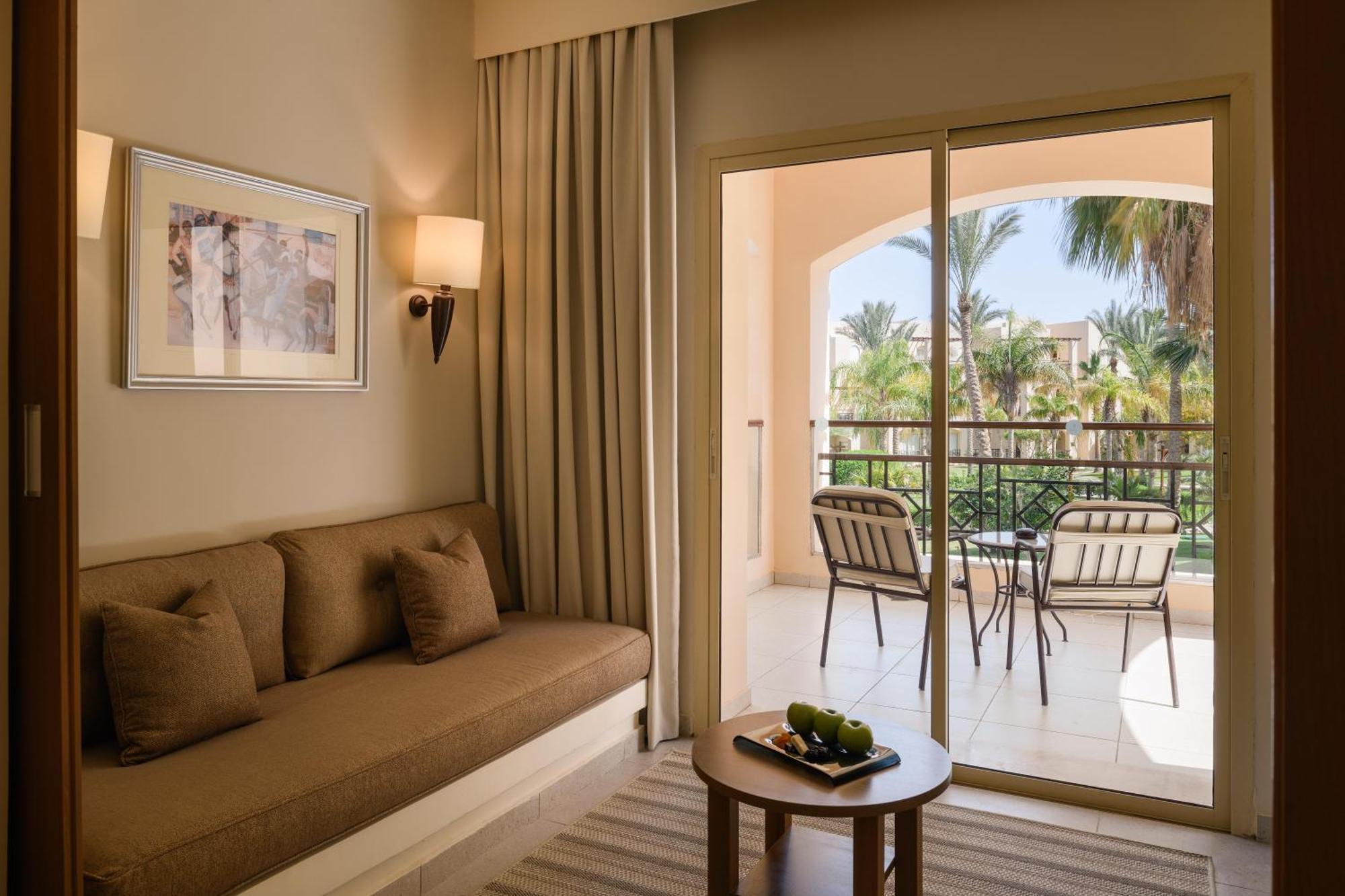 Family Deluxe Room Garden View,1661140888:JPEG