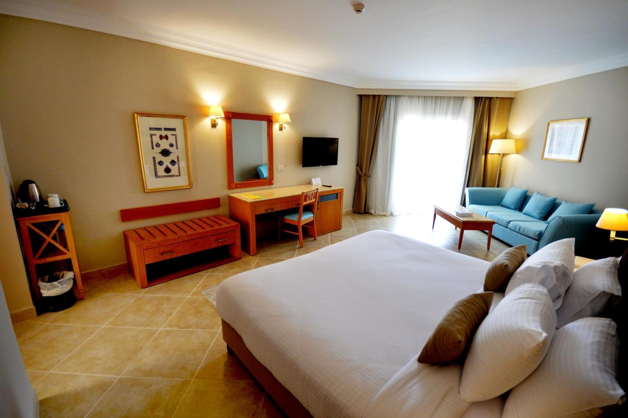 Deluxe Garden View Room