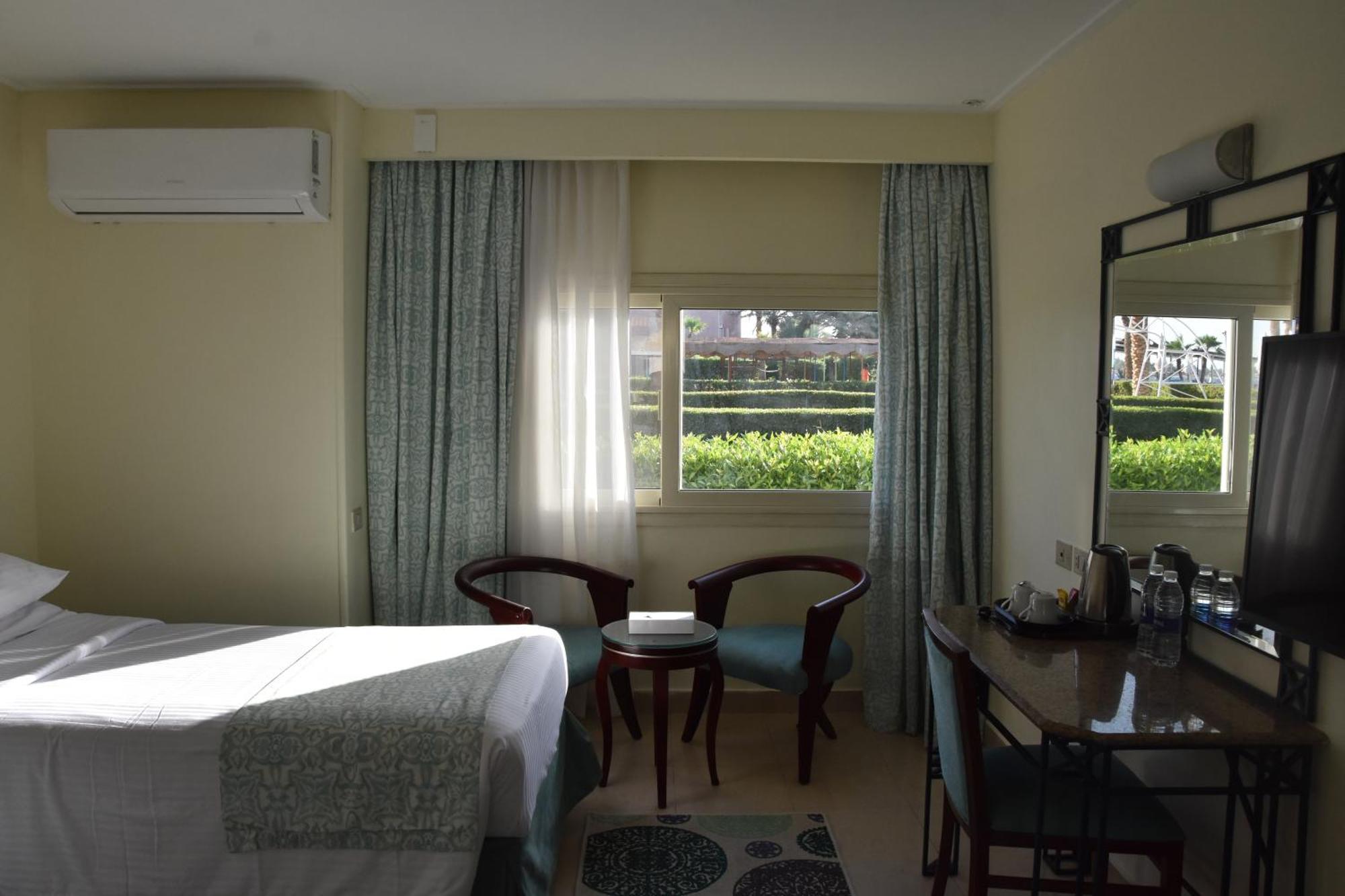 Comfort Room,1742684546:JPEG
