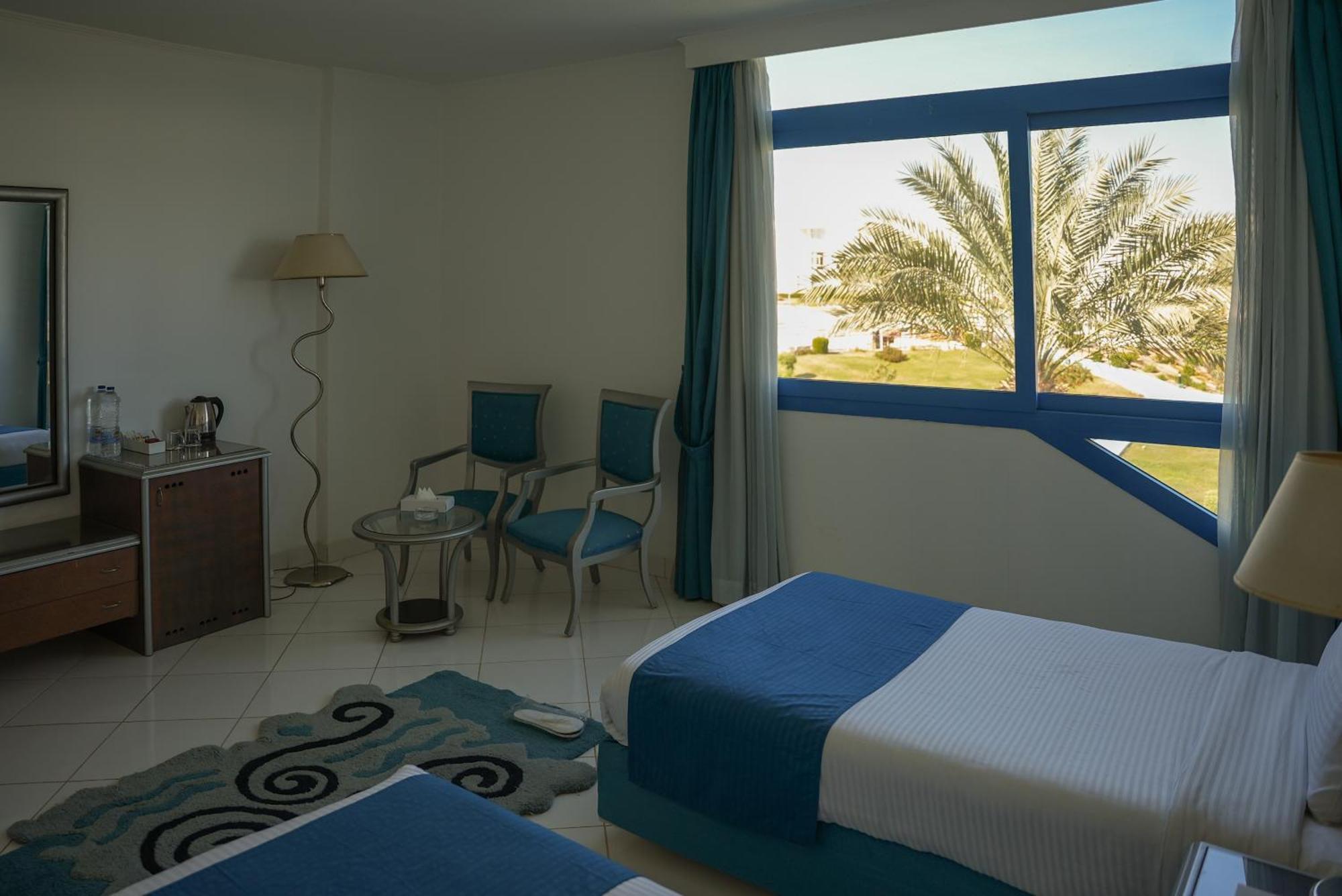 Double or Twin Room Garden View