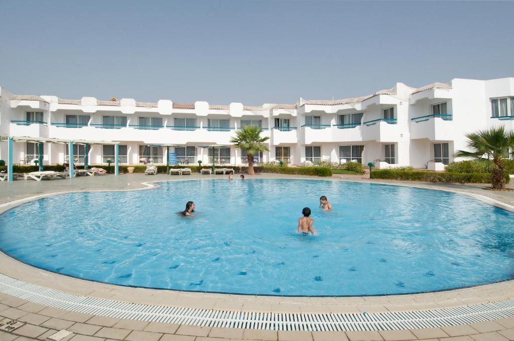 Chambre Standard - Vue sur Piscine