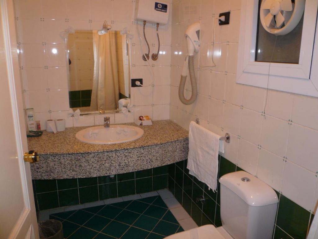 Suite con 2 Camere da Letto (4 Adulti)