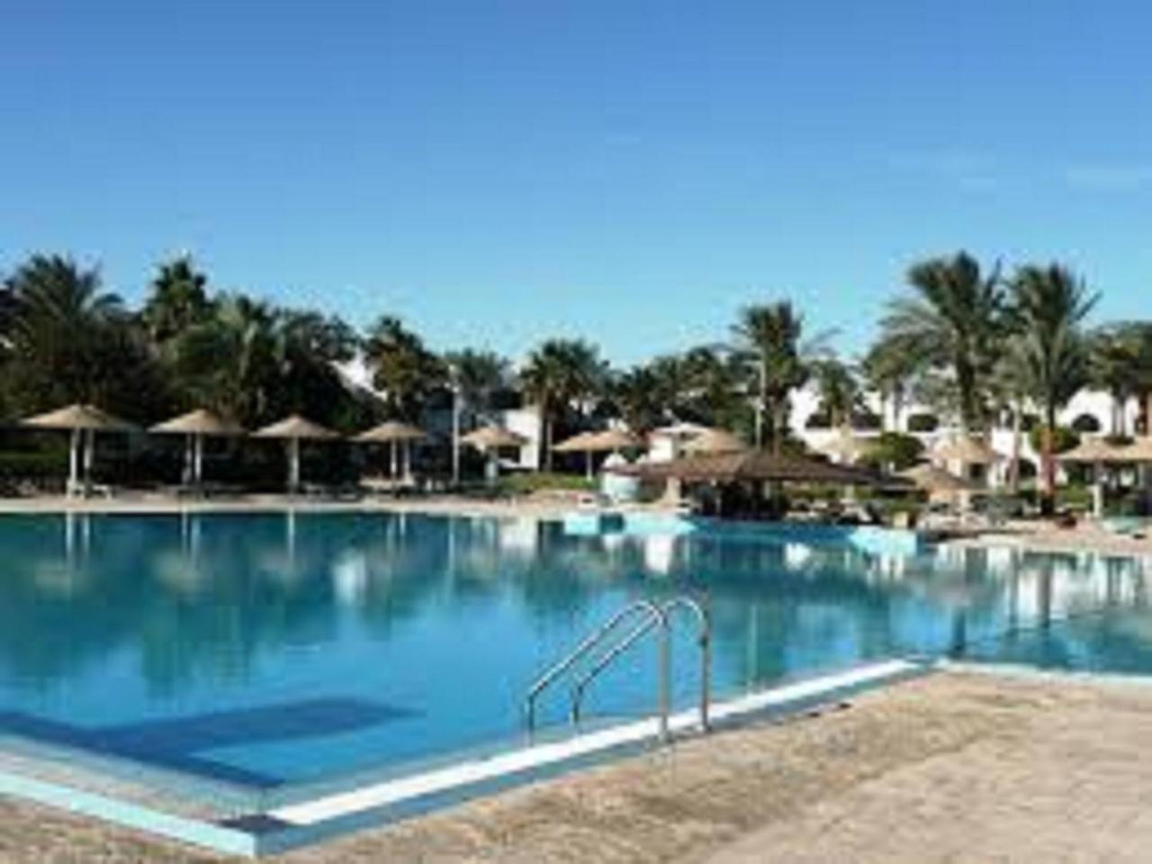 Suite King con Vista Piscina