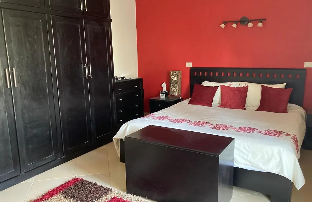 Cherry Apartment-1
