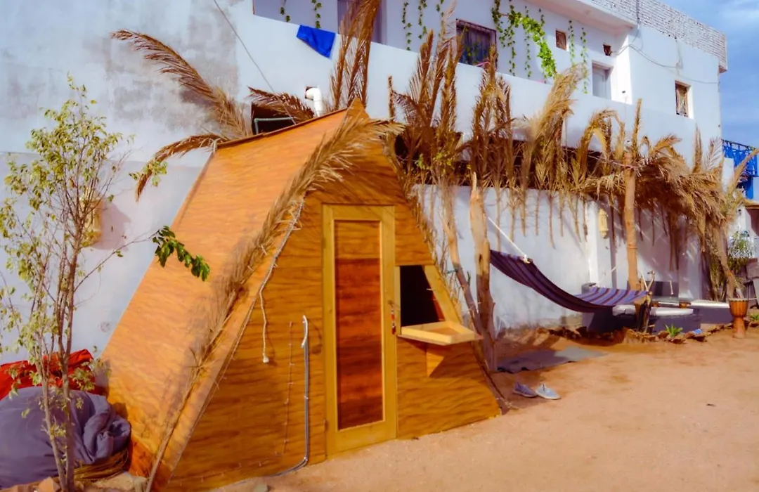 Dahab Hutspot زُقاق-1