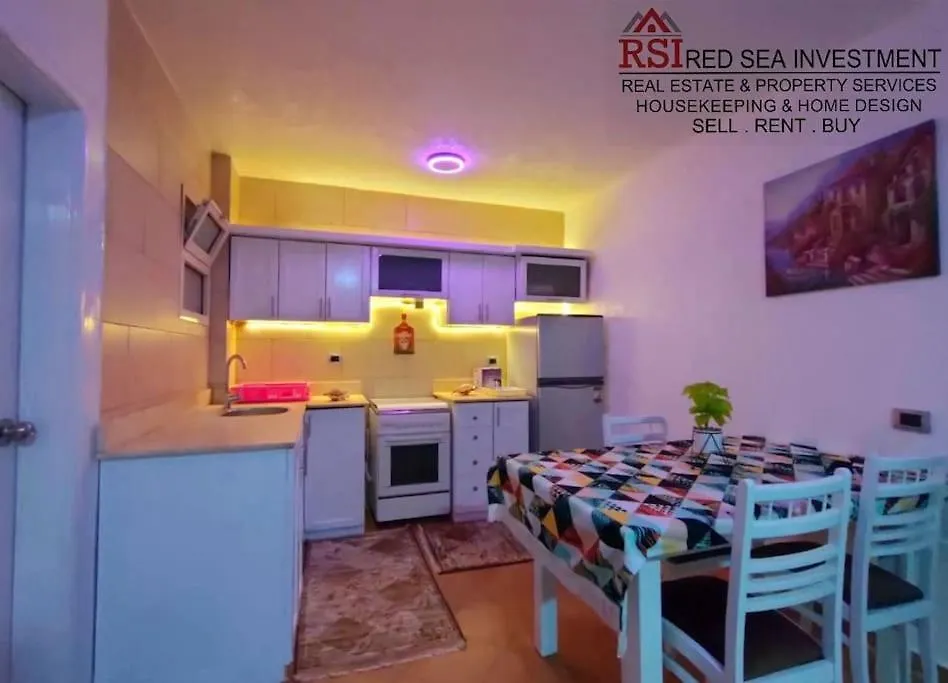 Lovely One Bedroom With Pool View, Top Floor-1