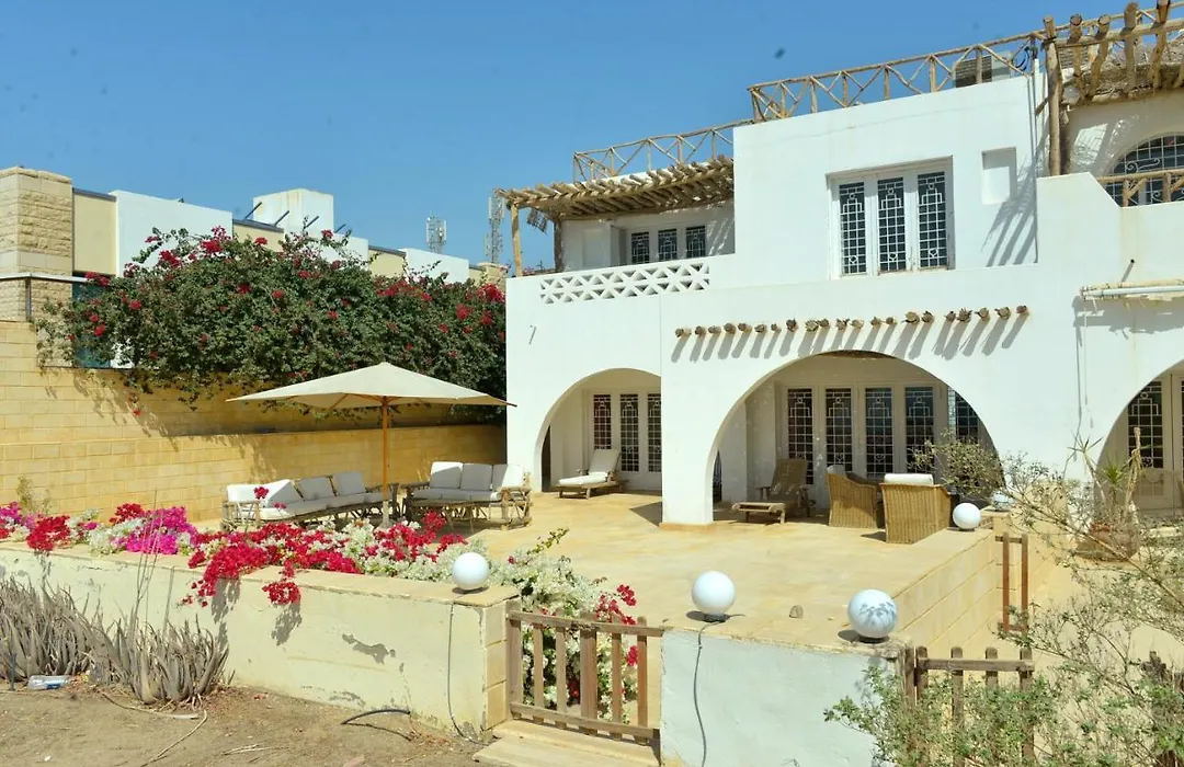 Beachfront Luxury Villa With Sea Views, World'S Best Coral Reefs, Scuba & Snorkeling-1