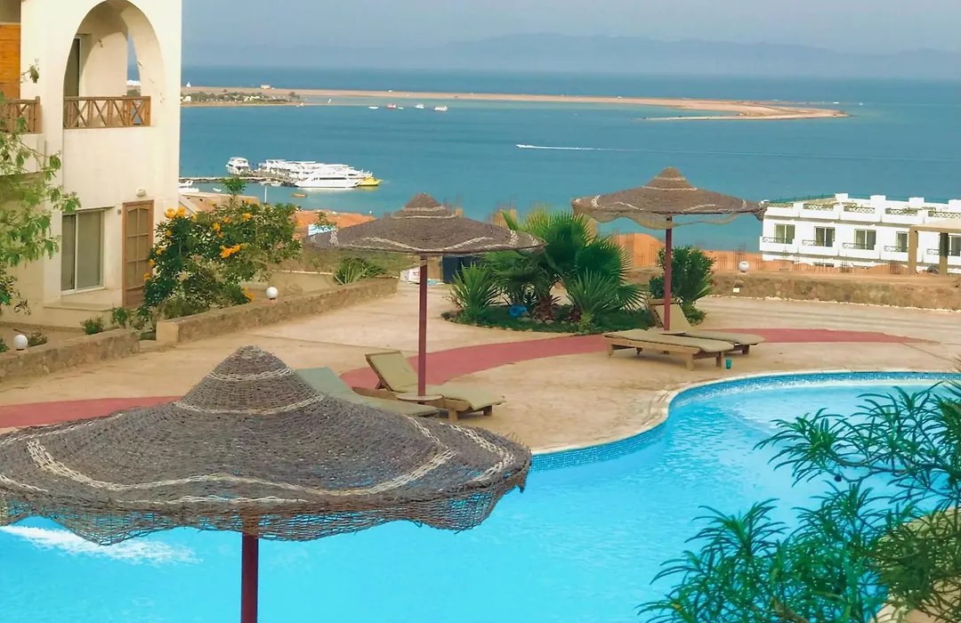 Sunny Dahab Resort Family Deluxe-1