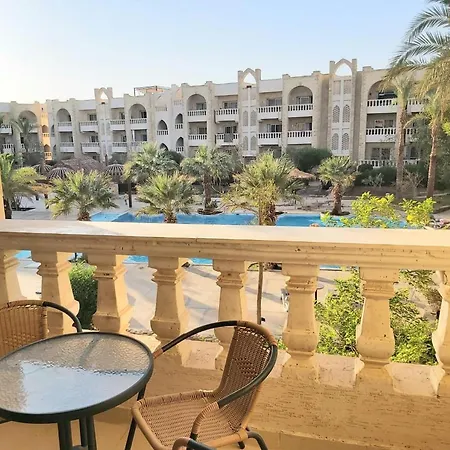 Sunny Sharm-3