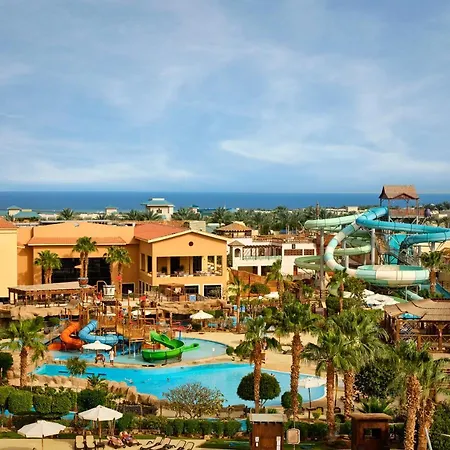 Coral Sea Aqua Club Resort-2