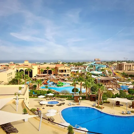 Coral Sea Aqua Club Resort-3