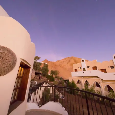 The Bedouin Moon-2