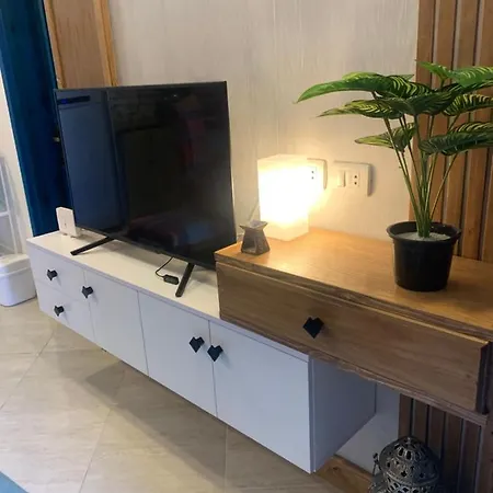 Beautiful One Bedroom Fully Furnished Apartment-3