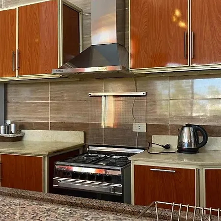Lovely 3 Bedroom Serviced Apartment With A Garden-2