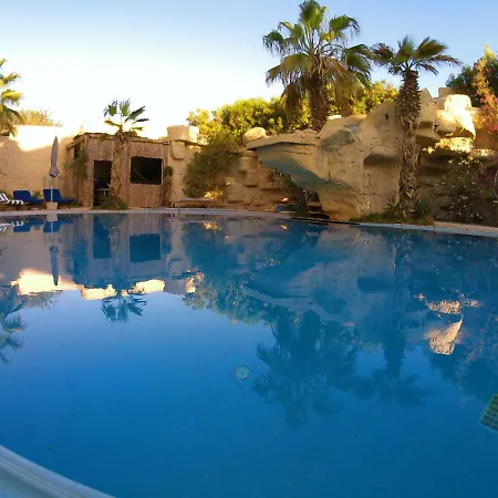 Montazah Seaside 2 Bedroom Apartment-2