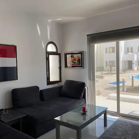 Lovely 1-Bedroom Apartment With Pool View In Diar El Rabwa-2