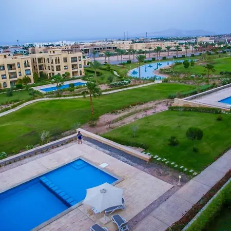 Golf Sharm Flat-3