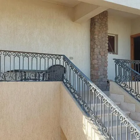 Studio Miramar-2