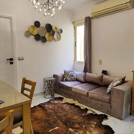 Two Bedroom Apartment Right By The Sea-3