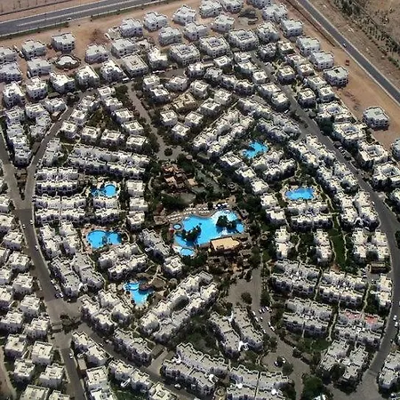 Lots Of Charm In Delta Sharm 1Bbr-3