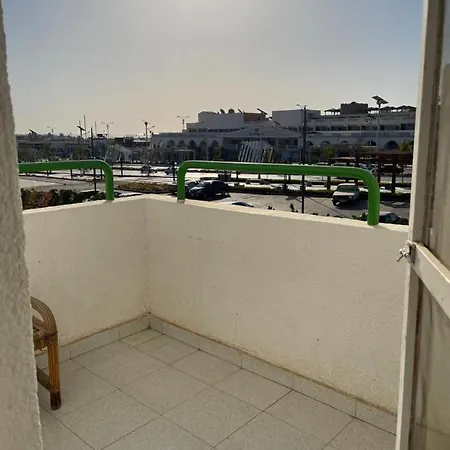 Apartment In The City Center Neama Bay And Free Wi-Fi-2