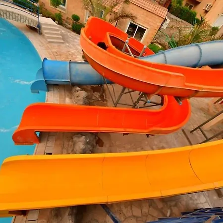 Lovely Chalets Direct To The Pool In Heart Of Nabq-3