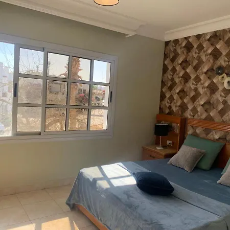 Art Style Modern Two-Bedroom Apartment-3