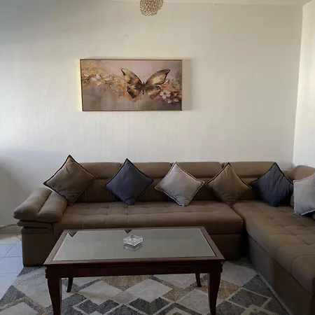 Apartment In The City Center Neama Bay And Free Wi-Fi-3