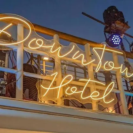 Downtown Hotel-2