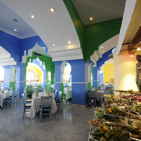 Domina Oasis Hotel & Resort-3