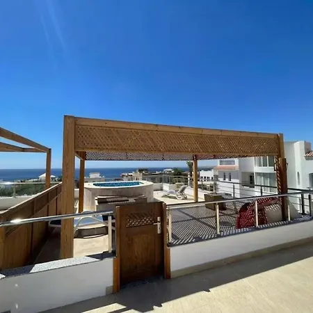 Royal Residence Spacious 3-Bedroom With Pool & Sea View, Beach Access, Private Rooftop Area-3