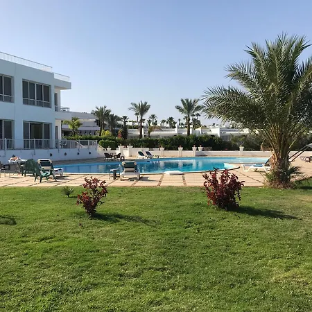 Carlton Luxury Villa-2