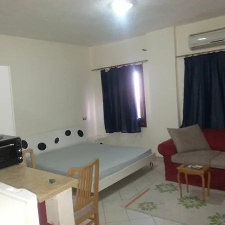 Criss Haya Apartments-3