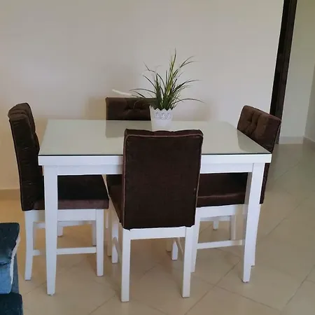 One-Bedroom Apartment S2 In Vip Zone Sunny Lakes-3