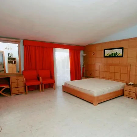Seafront 4 Beds Villa In Pyramisa Hotel Sharm El Sheikh-2